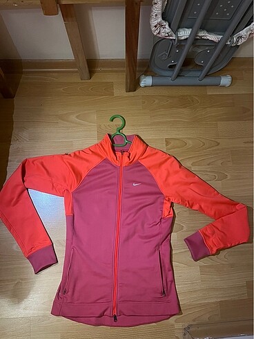 Nike hırka