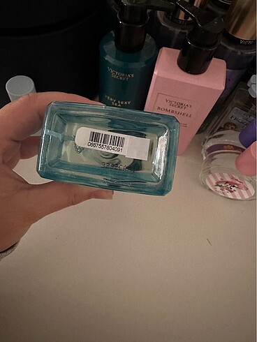 Beden Renk Victoria secret bomshell isle vücut spreyi