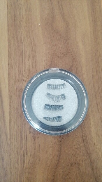 Mıknatıslı kirpik, takma kirpik - Görsel 2