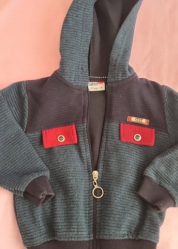 Kapüşonlu Örgü Desenli Erkek Çocuk Ceketi