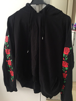 kolları güllü sweat