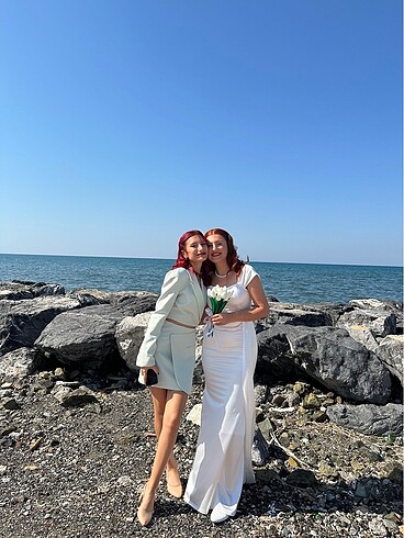 Beyaz Saten Elbise - Görsel 3