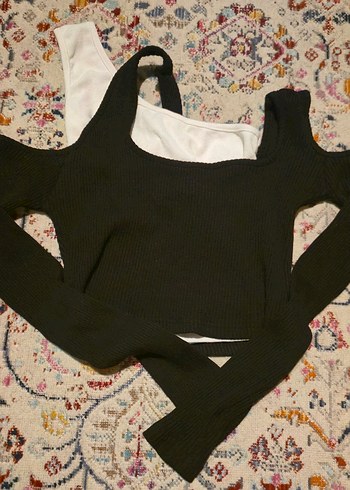 Siyah Asimetrik Crop bluz - Görsel 2