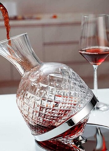 360° Dönen Kristal Şarap Dekantörü 1,5L Şık Koleksiyonluk