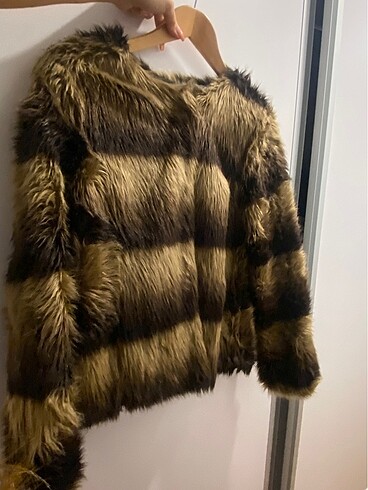 Stradivarius tüylü puff leopar kürk mont ceket