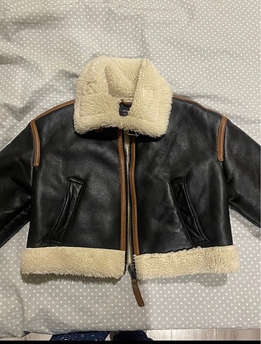 stradivarius kürklü mont