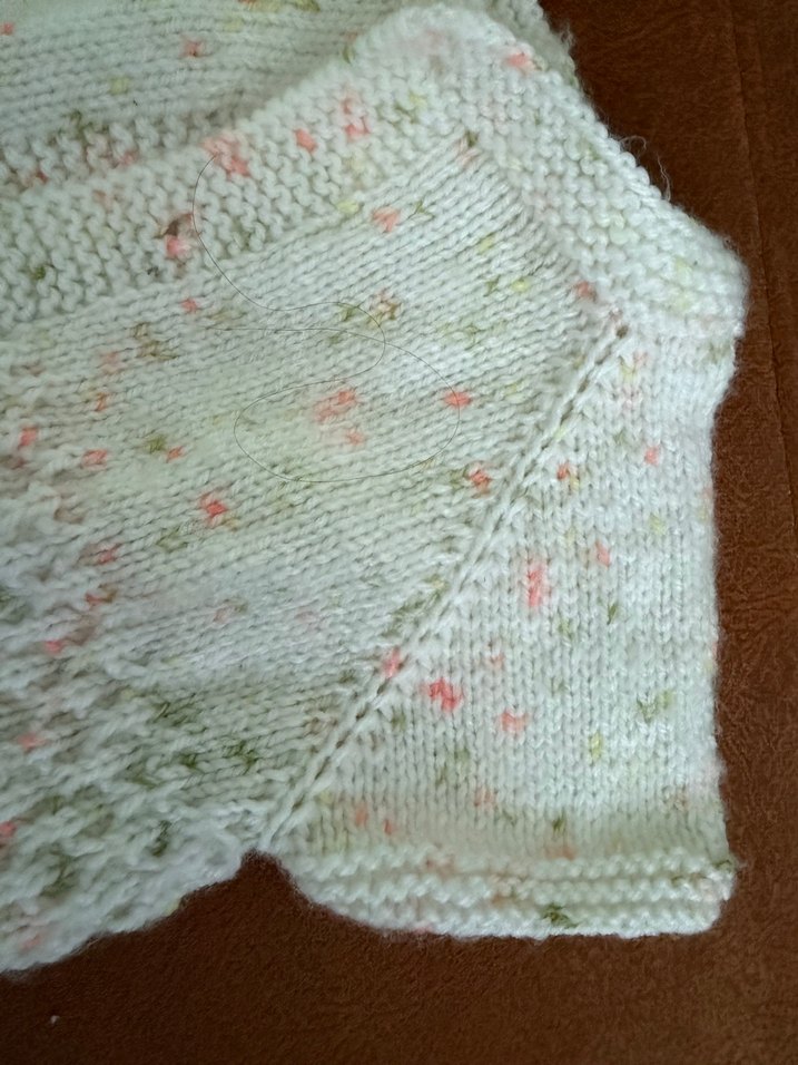 Beyaz Kısa Kollu bebek örgü yelek - Görsel 4