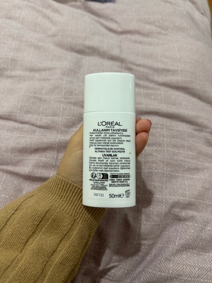 L'Oréal Bright Reveal Güneş Koruyucu SPF 50 - Görsel 2