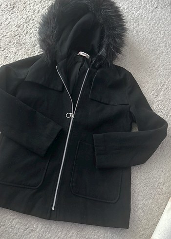 Kürk Detaylı Siyah Kadın Kışlık Ceket