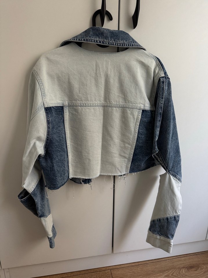 Bershka İki renkli Kot Ceket - Görsel 4