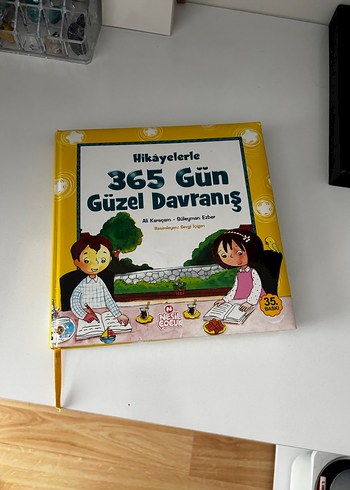 365 Gün Güzel Davranış Hikayeleri Çocuk Kitabı