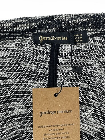 m Beden çeşitli Renk Stradivarius Hırka %70 İndirimli.
