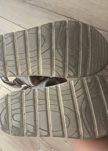 34 Beden pembe Renk H&M kız çocuk sandalet