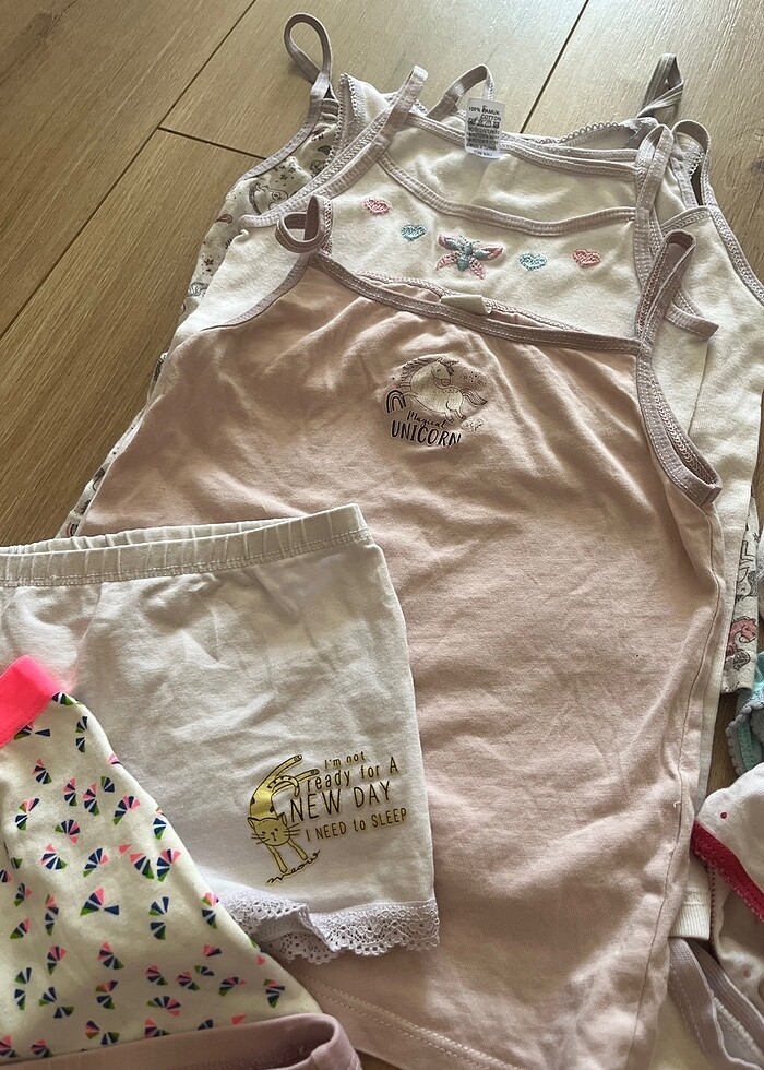 H&M kız çocuk iç çamaşırı - Görsel 4