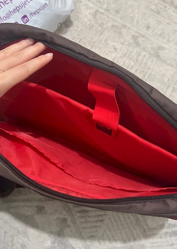 Beden Çok Gözlü Laptop Çantası