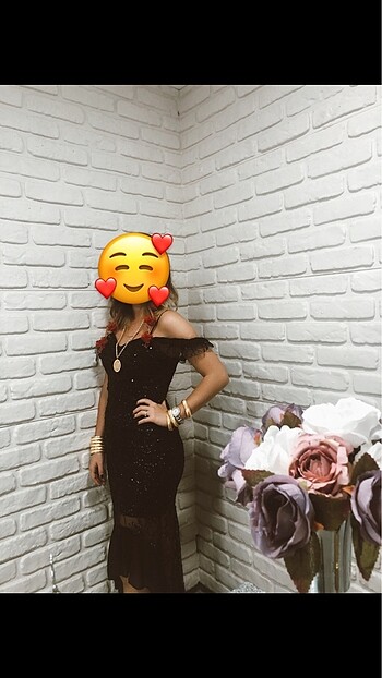 Siyah pullu abiye