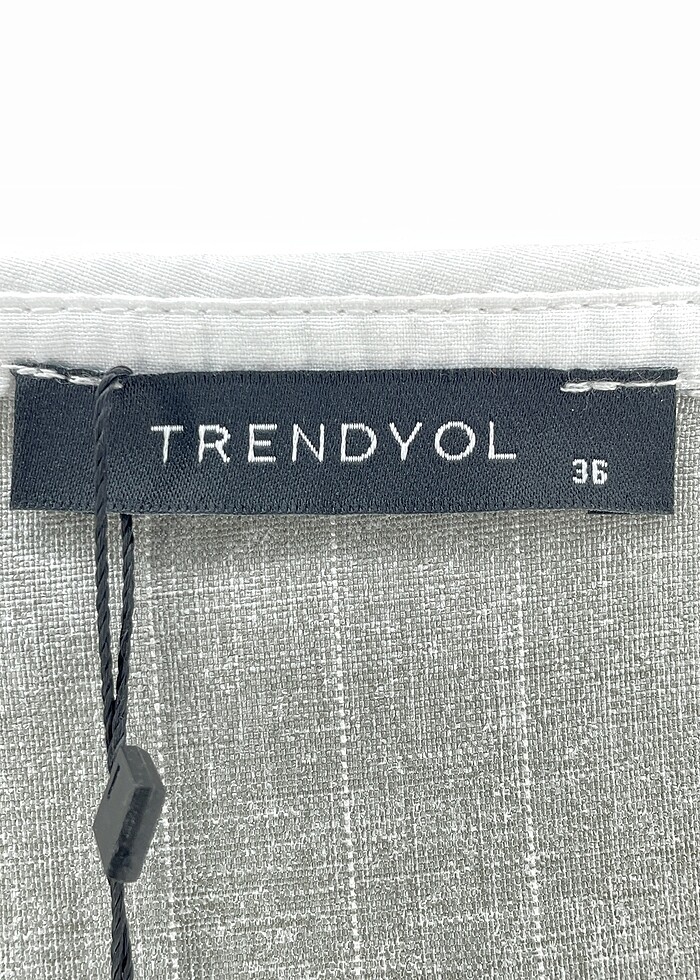 Trendyol & Milla Mini Etek %70 İndirimli. - Görsel 4