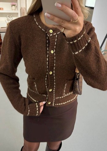 Düğmeli Kahverengi Nakışlı Kadın Hırka - Görsel 3