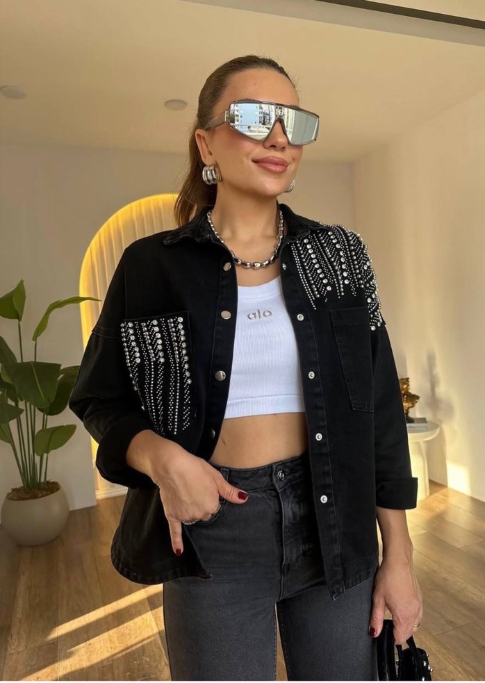 Kadın Gri ve Siyah Taşlı Düğmeli Denim Ceket - Görsel 5