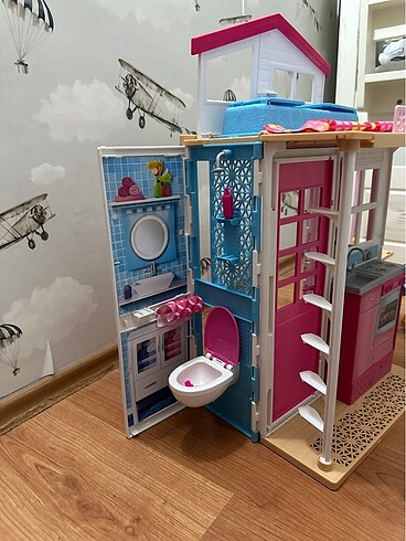 Barbie Barbie evi