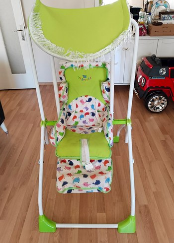 Renkli Yeşil Bebek Salıncağı