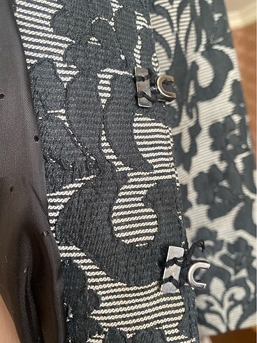 Kendinden desenli kısa ceket - Görsel 17