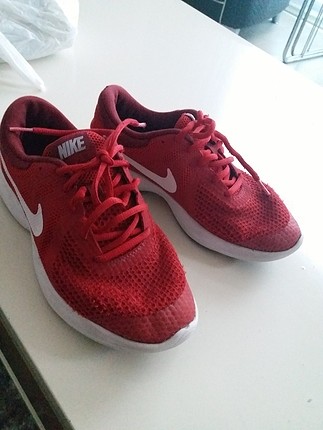 Nike orjinaldir