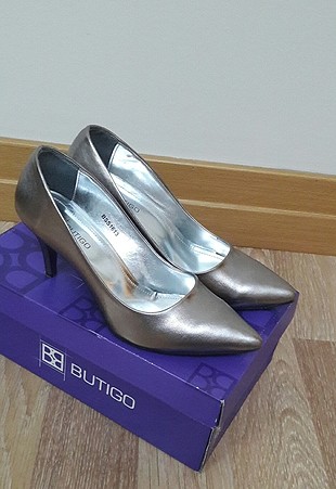 40 Beden gri Renk Lame renk butigo stiletto