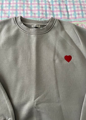 Gri Nakışlı Kadın Sweatshirt