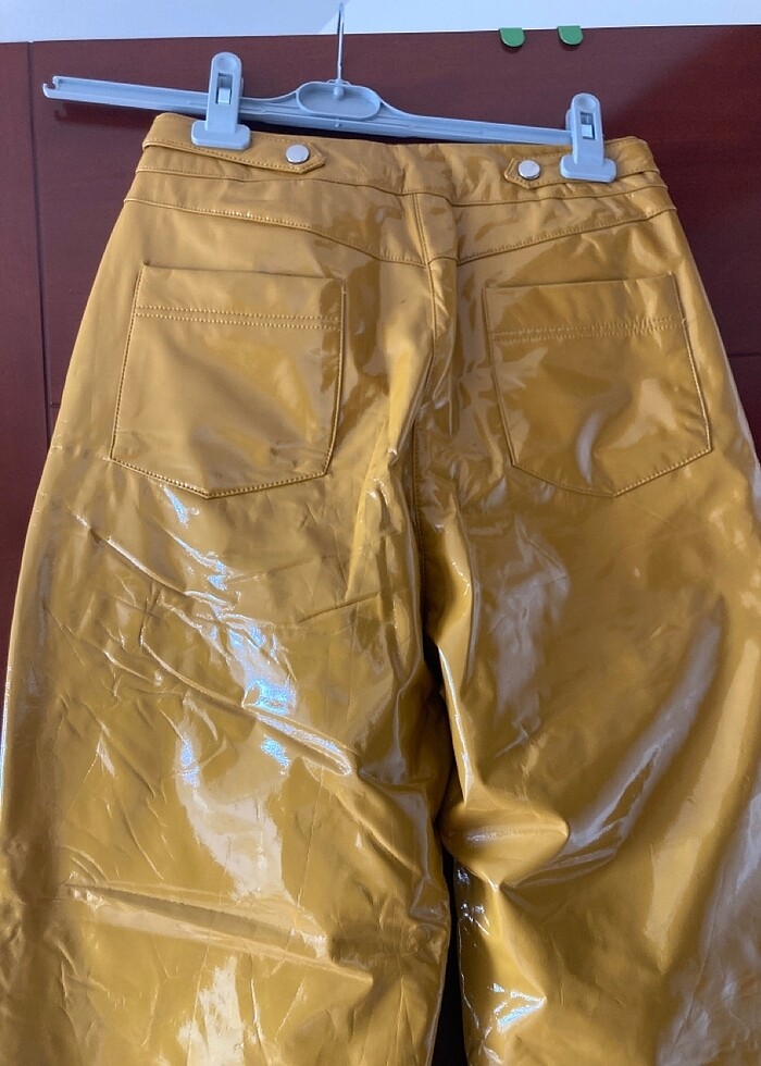 Turuncu deri pantolon - Görsel 4