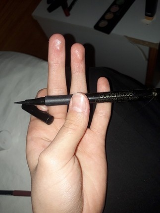 eyeliner