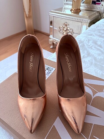 Bronz setilletto