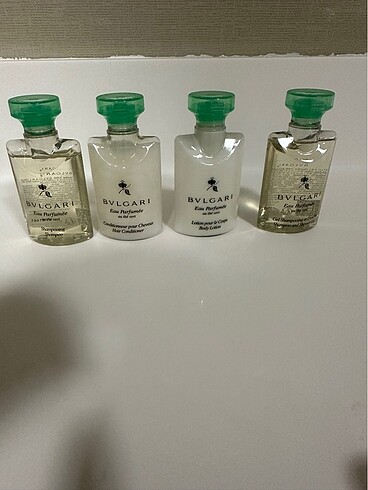 Bvlgari seyahat seti