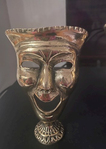 Altın Renkli Mask Figürinleri - Görsel 3