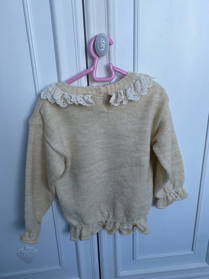 Kız Çocuk Bej Triko Kazak Dantel Detaylı - Görsel 2