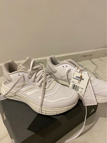 Orijinal Adidas spor ayakkabı