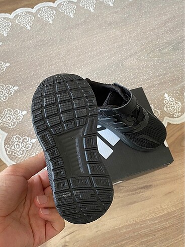 21 Beden siyah Renk Adidas orjinal bebek ayakkabısı