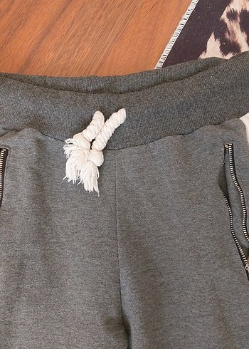 Gri Fermuarlı Rahat Kesim Eşofman - Görsel 4
