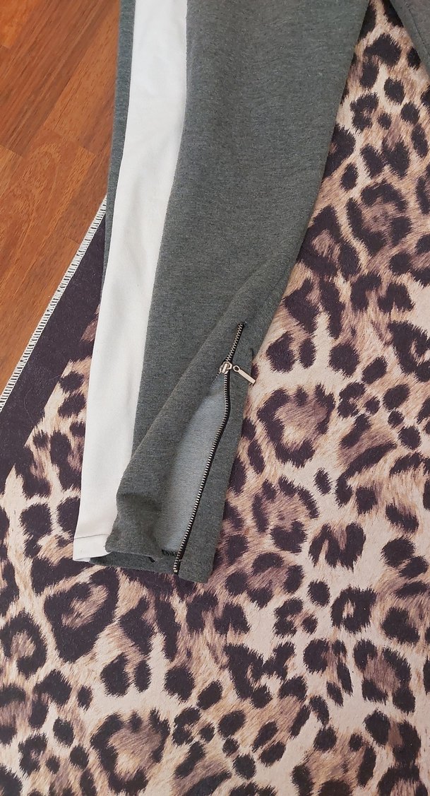 Gri Fermuarlı Rahat Kesim Eşofman - Görsel 3