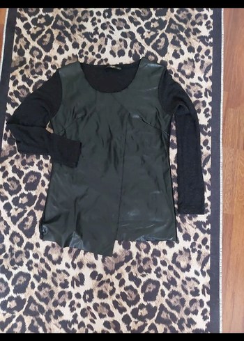 Deri Görünümlü Siyah Uzun Kollu Bluz - Görsel 3