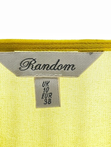 34 Beden sarı Renk Random Bluz %70 İndirimli.