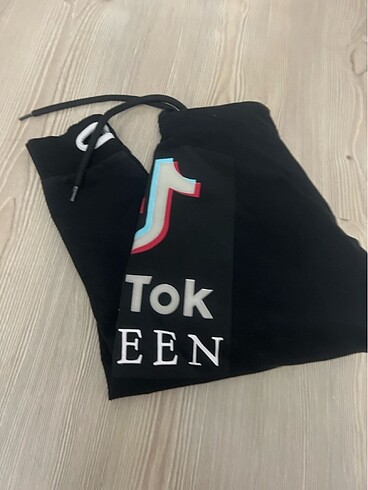 TikTok baskılı sweattshırt - Görsel 5