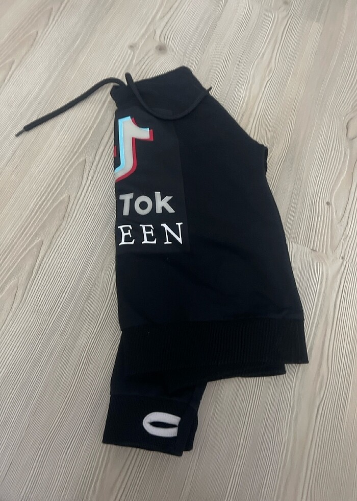 TikTok baskılı sweattshırt - Görsel 4