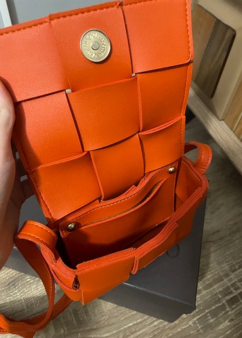 Turuncu Deri Kadın Çanta - Görsel 2