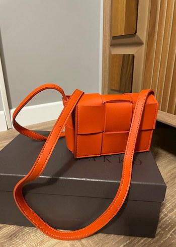 Turuncu Deri Kadın Çanta - Görsel 3