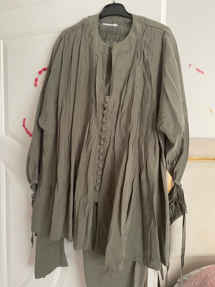 Nervürlü haki yeşil takım - Görsel 3