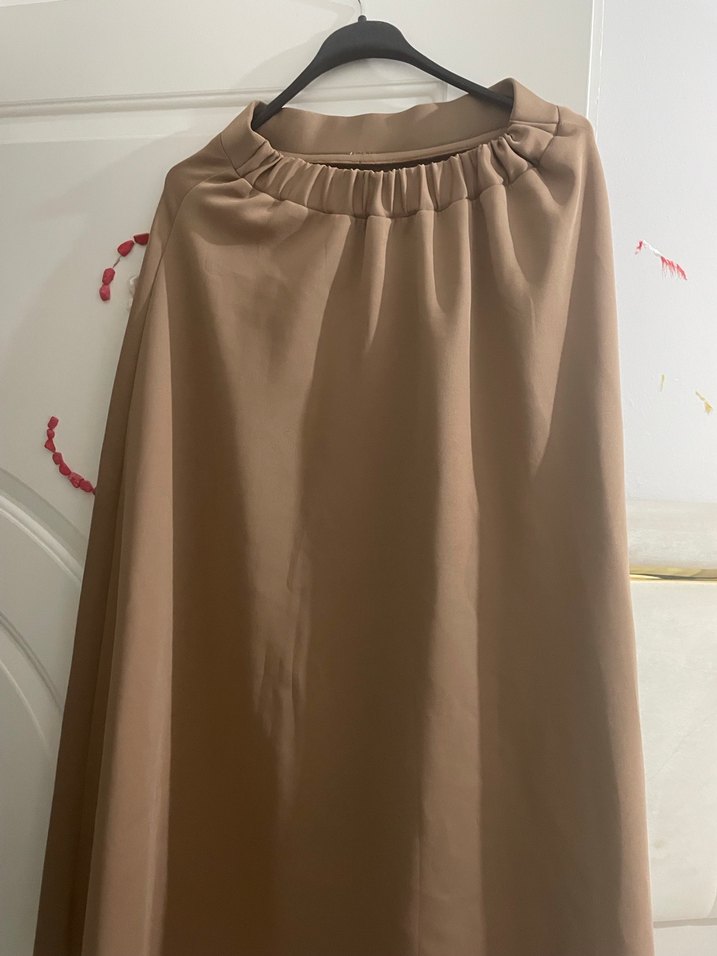 Uzun Koyu Renkli Kadın Elbise - Görsel 4