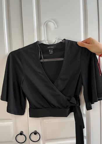 Siyah V Yaka Yandan Kuşaklı Kadın Bluz - Görsel 3