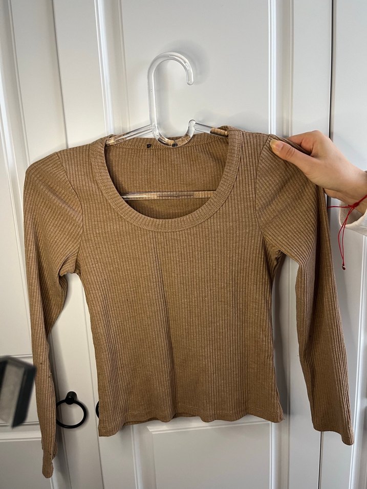 Bej Uzun Kollu Kadın Bluz - Görsel 2