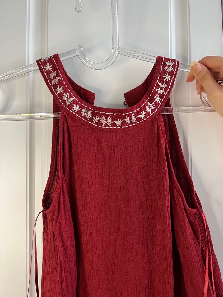 Bordo Nakışlı Yüksek Yakalı Uzun Elbise - Görsel 3